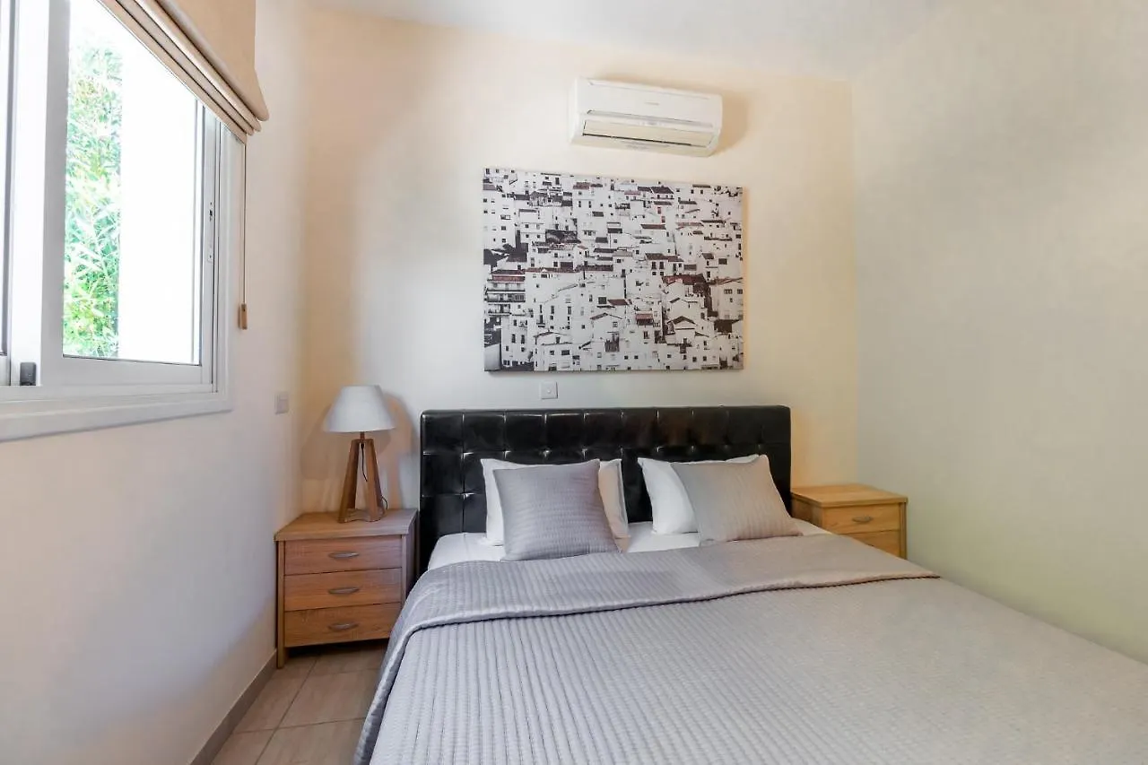 Villa Amelia By Ezoria Villas Perivolia